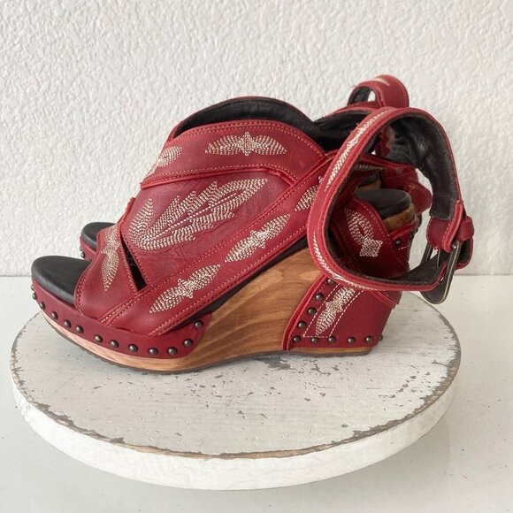 Lane Boots LEXINGTON Womens Red Wedges 9.5 Western Sandals Cowgirl Wooden Heels - Picture 4 of 11